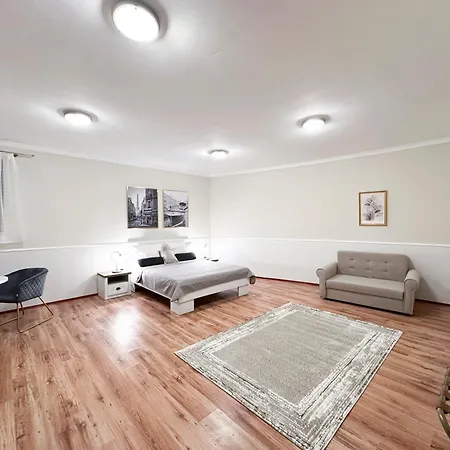 Quartier Sophia - Exklusives Souterrain-apartment Am Goethepark *