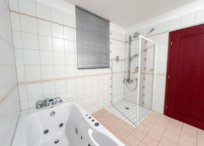 Apartment Quartier Sophia - Exklusives Souterrain-apartment Am Goethepark